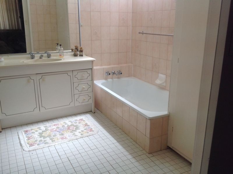 18 Tarakan Street, Mount Isa QLD 4825
