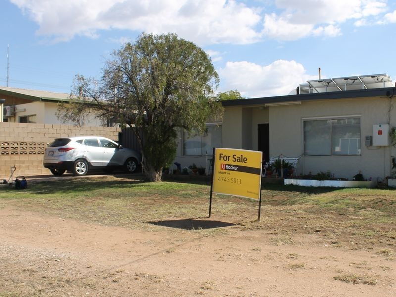 4 Jane Street, Mount Isa QLD 4825