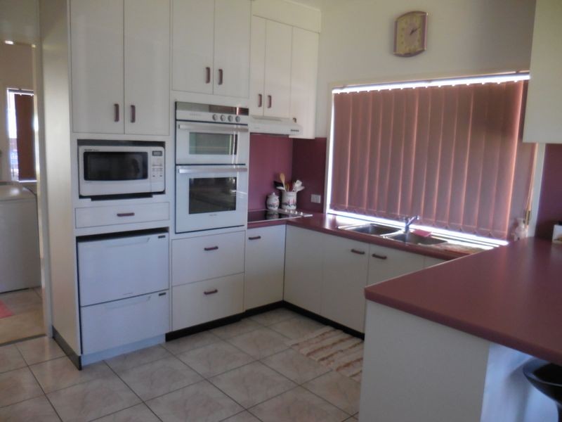 6 Noakes Avenue, Mount Isa QLD 4825