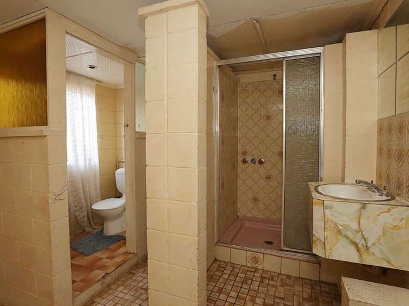 15 Hinkler Crescent, Mount Isa QLD 4825