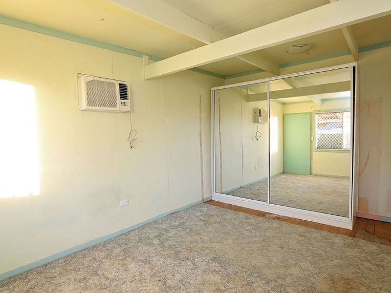 15 Hinkler Crescent, Mount Isa QLD 4825