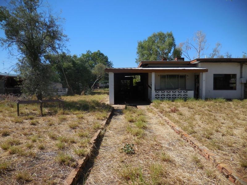 7 Lawson Crescent, Mount Isa QLD 4825