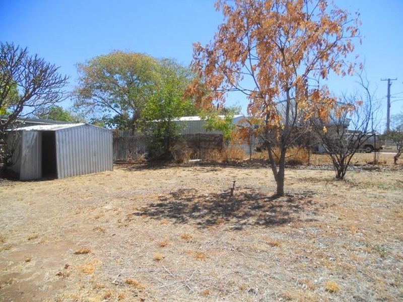 26 Elizabeth Street, Mount Isa QLD 4825