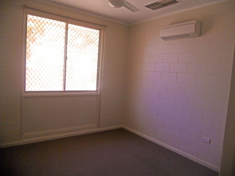 10 Thomson Road, Mount Isa QLD 4825