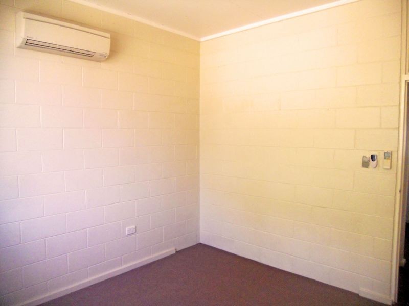 10 Thomson Road, Mount Isa QLD 4825