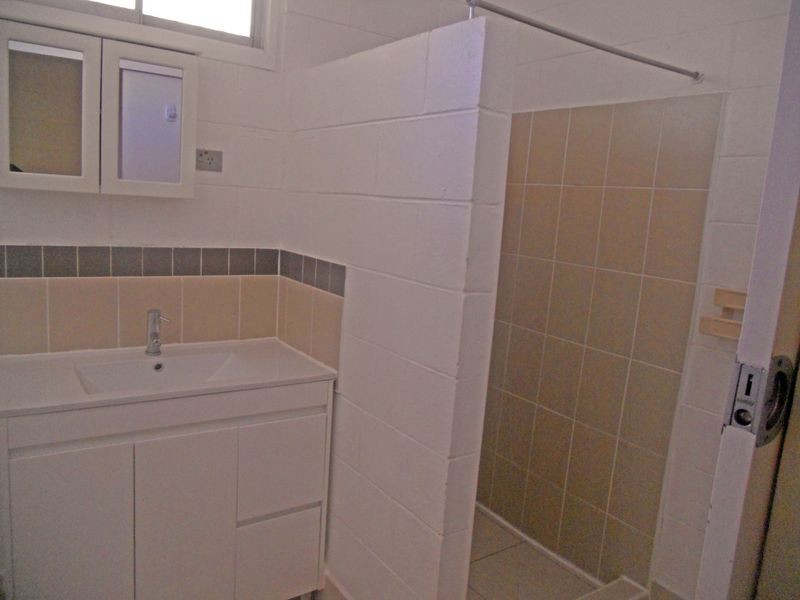 10 Thomson Road, Mount Isa QLD 4825