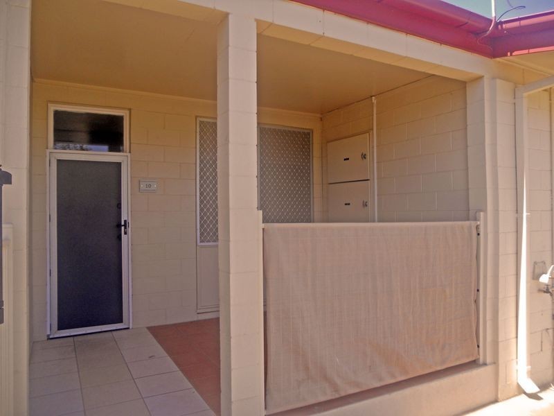 10 Thomson Road, Mount Isa QLD 4825