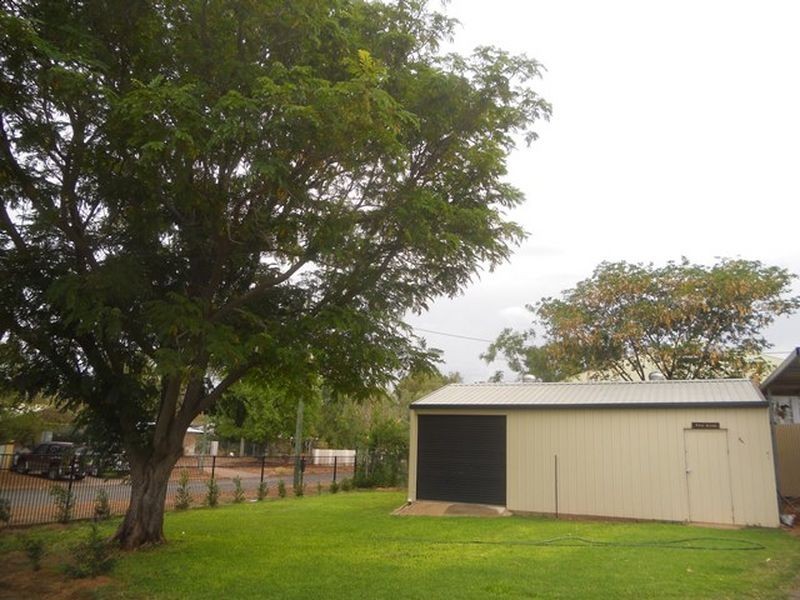 10 Southdown Avenue, Mount Isa QLD 4825