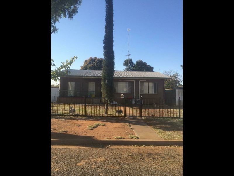 2 Wau Street, Mount Isa QLD 4825