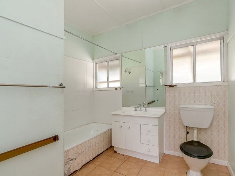 22 Finschafen Street, Mount Isa QLD 4825