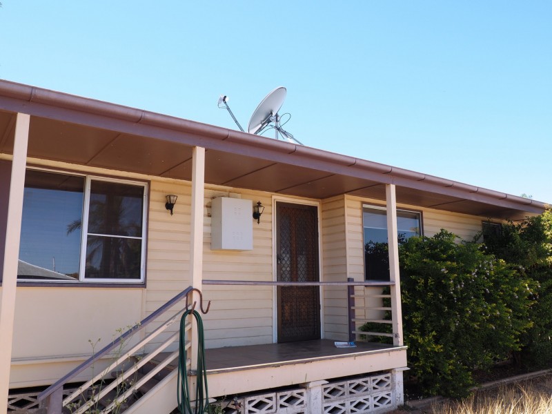 4 Beta Street, Mount Isa QLD 4825