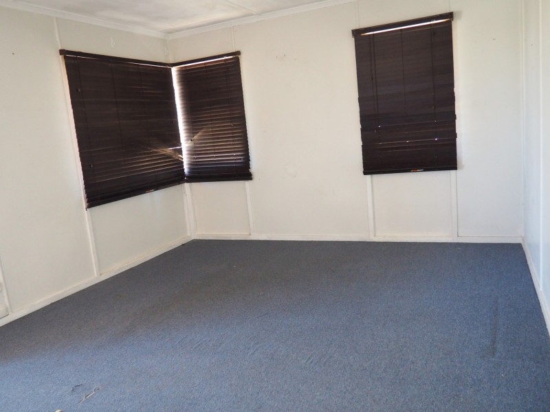 4 Beta Street, Mount Isa QLD 4825