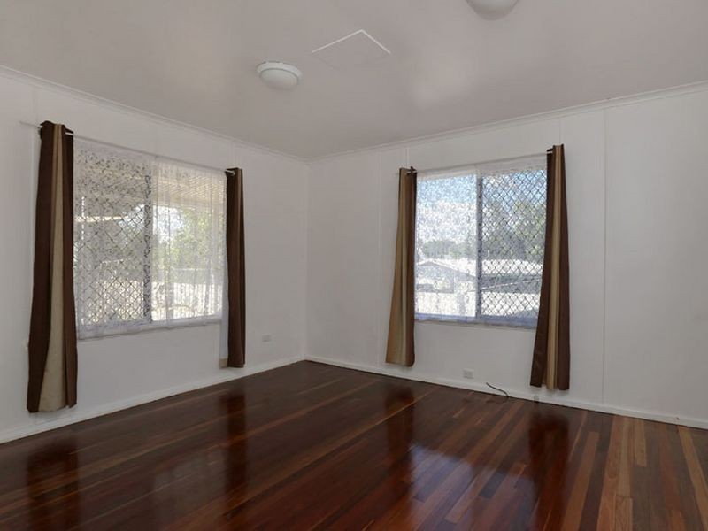 8 Seventeenth Avenue, Mount Isa QLD 4825