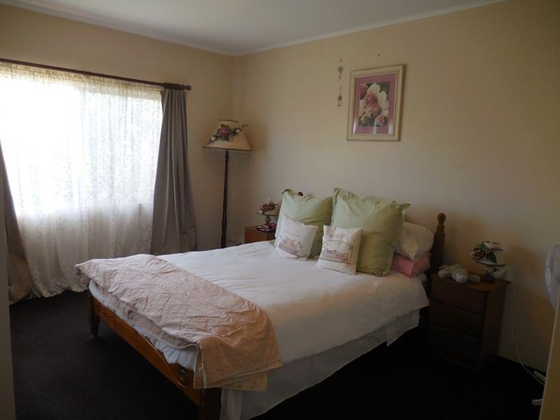 5 Barton Street, Mount Isa QLD 4825