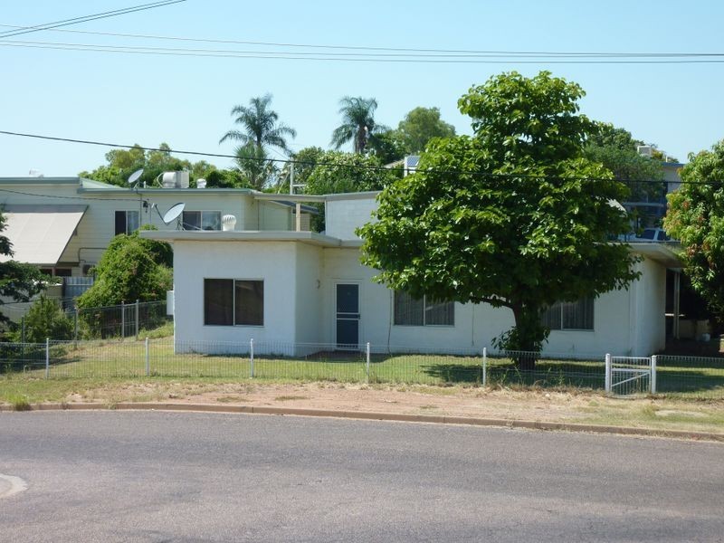 18 Oxley Lane, Mount Isa QLD 4825