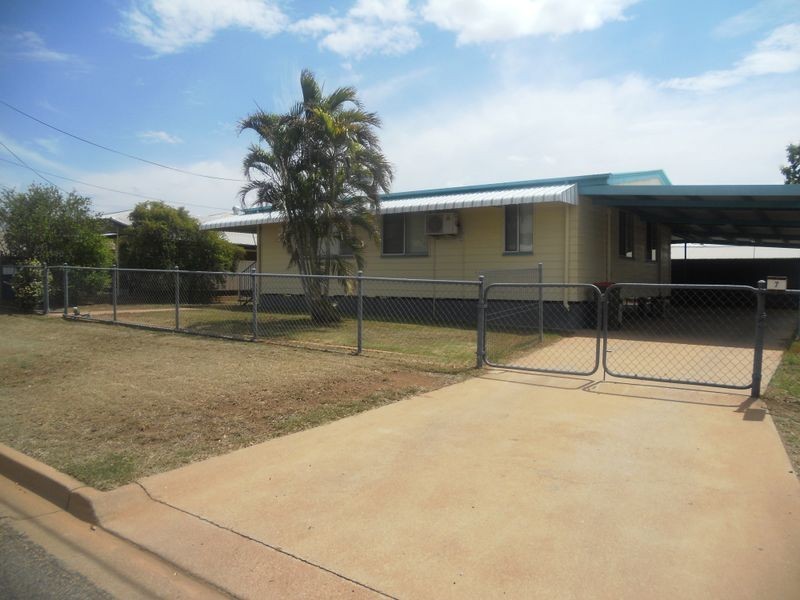 7 Delta Avenue, Mount Isa QLD 4825