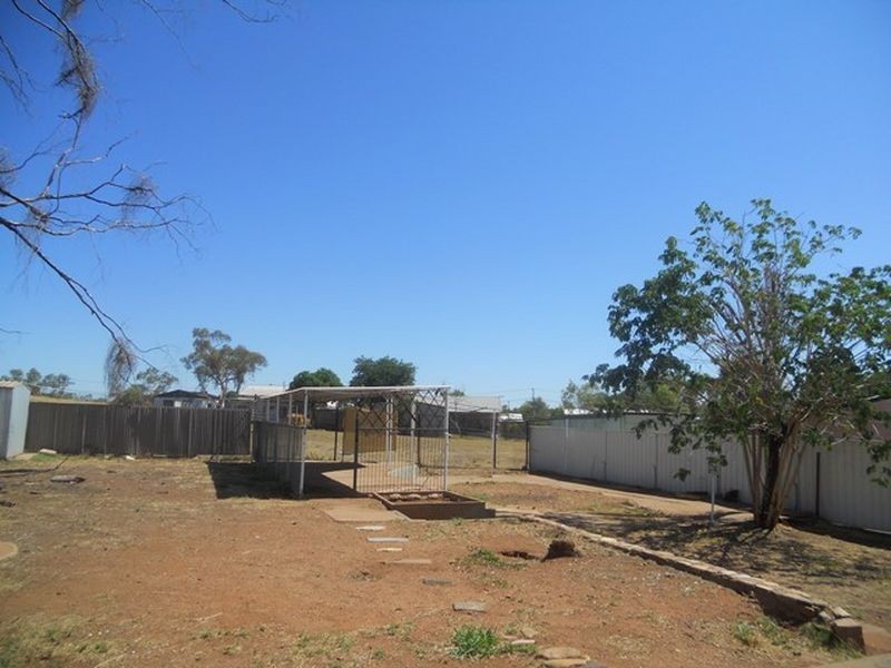 4 Margaret Street, Mount Isa QLD 4825