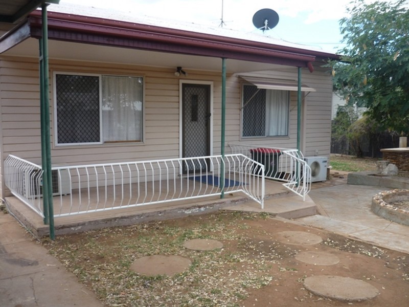 4 Hilton Road, Mount Isa QLD 4825