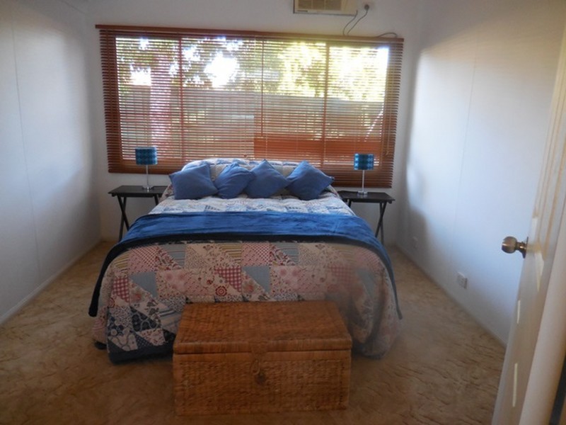 40 Railway Avenue, Mount Isa QLD 4825