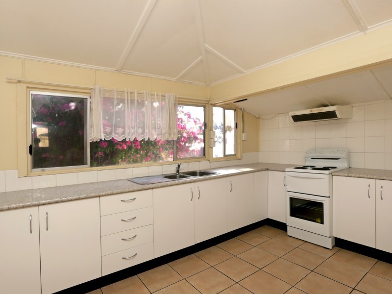 4 Enid Street, Mount Isa QLD 4825