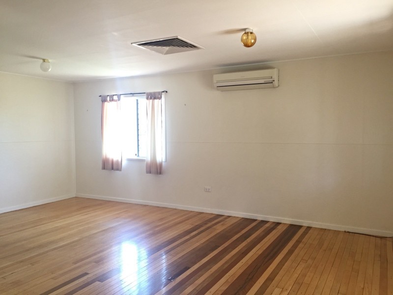 4 Richards Crescent, Mount Isa QLD 4825