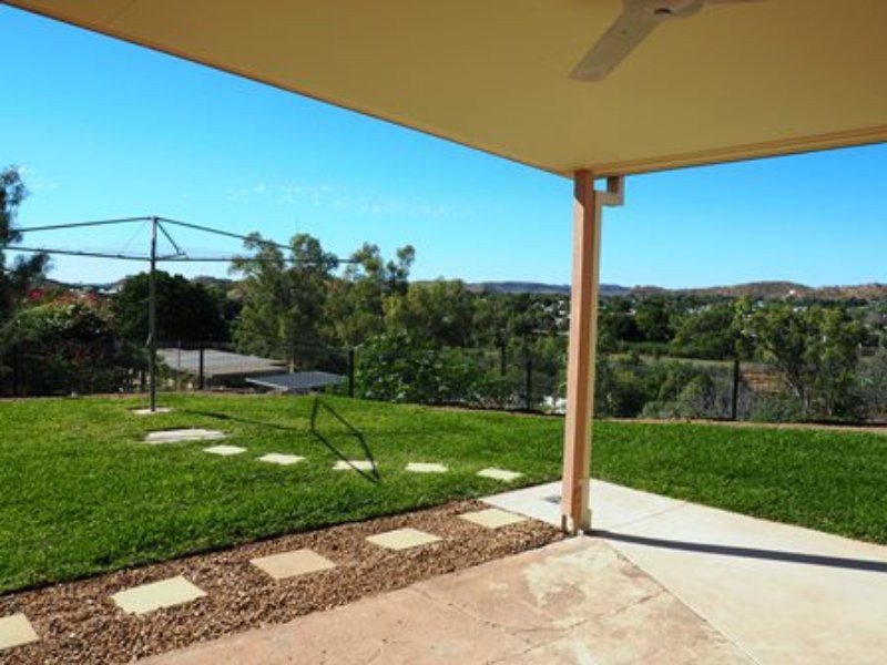 2 Swan Street, Mount Isa QLD 4825