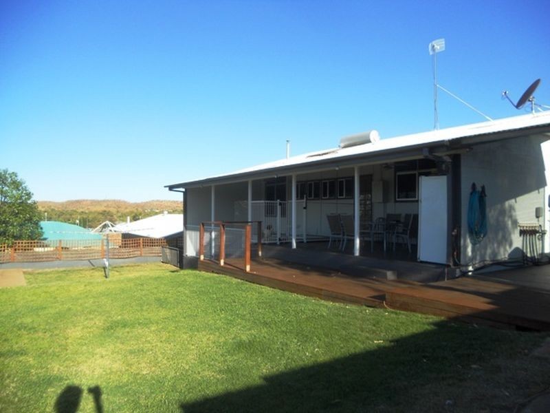 2 Buna Street, Mount Isa QLD 4825