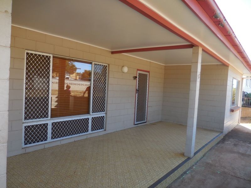 52 George Street, Mount Isa QLD 4825