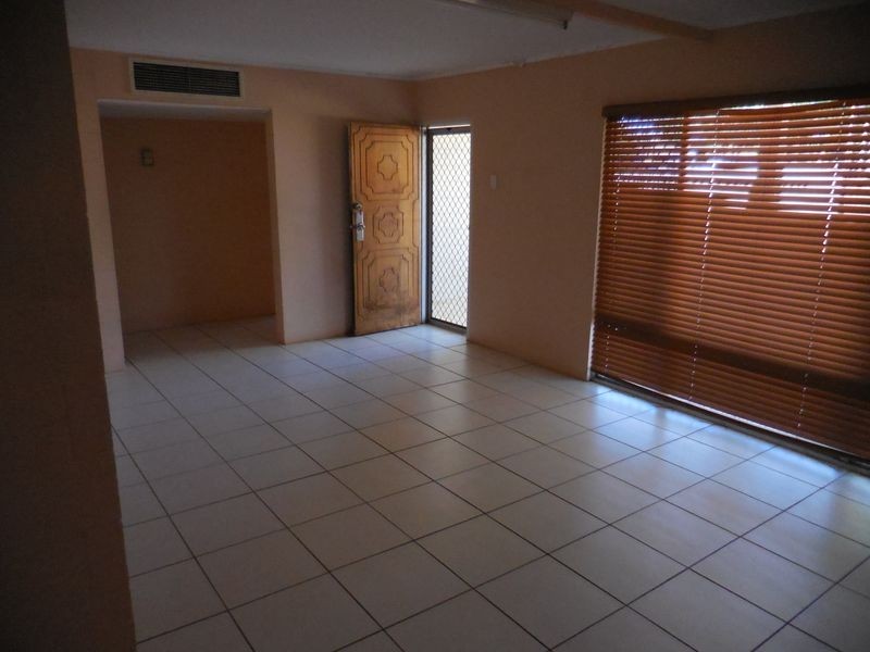 52 George Street, Mount Isa QLD 4825