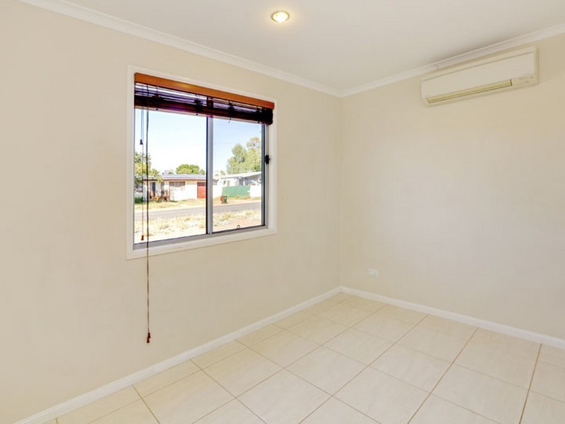1 Angela Boulevard, Mount Isa QLD 4825