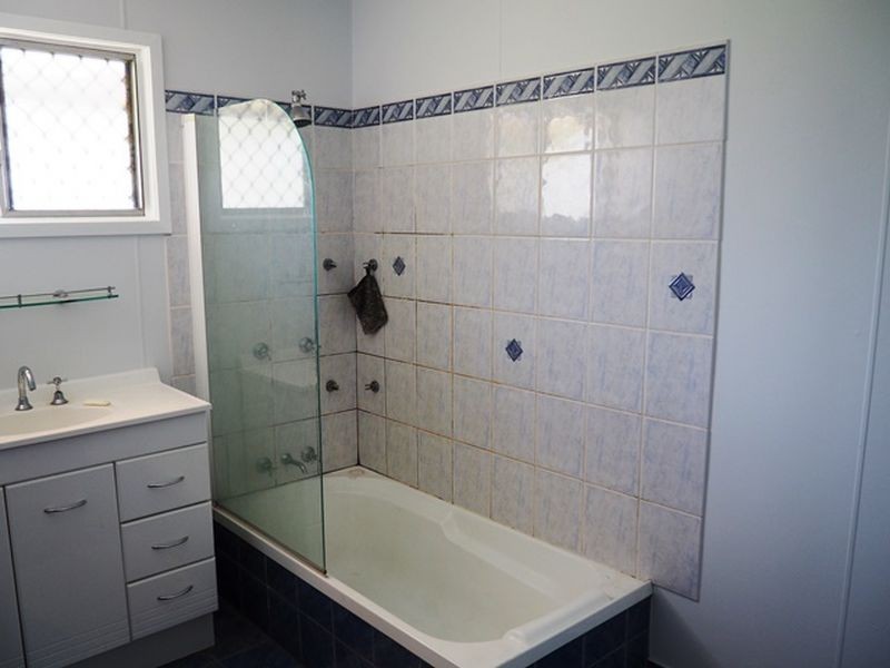 8 Scott Crescent, Mount Isa QLD 4825