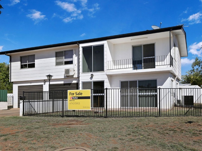 25 Verry Street, Mount Isa QLD 4825