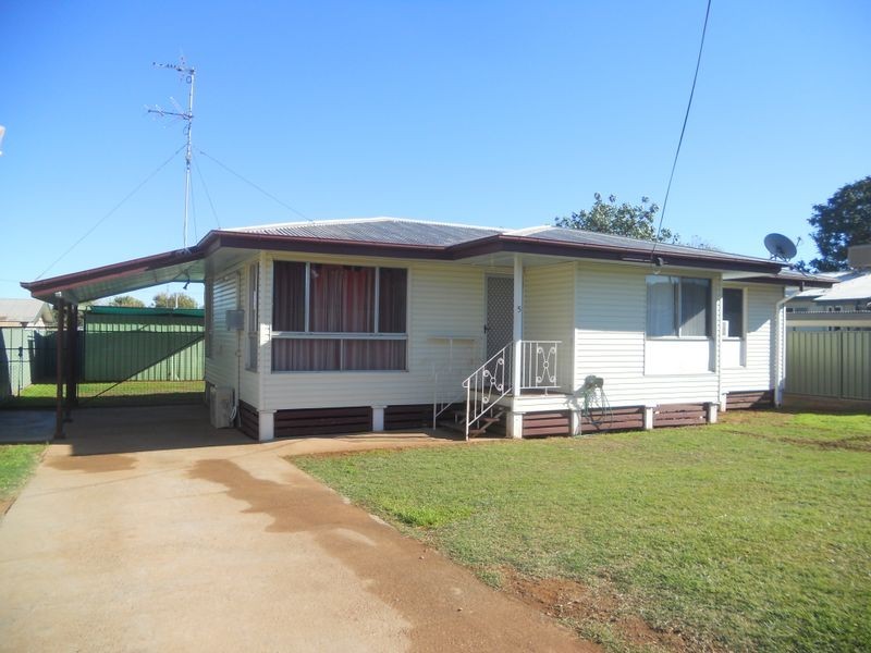 5 Darling Crescent, Mount Isa QLD 4825