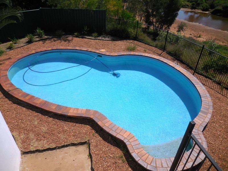 8 Sixth Avenue, Mount Isa QLD 4825