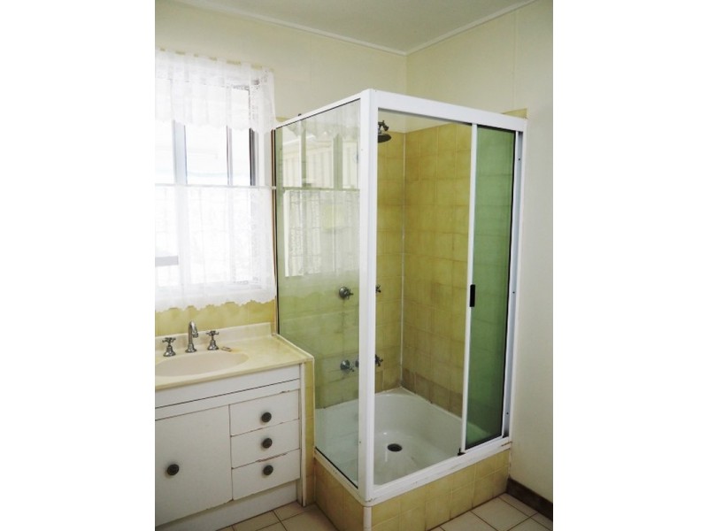 2 Delta Avenue, Mount Isa QLD 4825