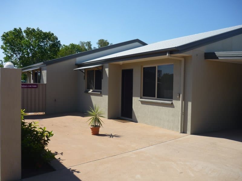 Unit 2/100 Miles Street, Mount Isa QLD 4825