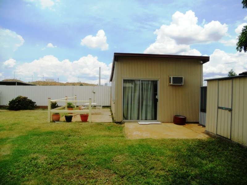 19 Noakes Avenue, Mount Isa QLD 4825