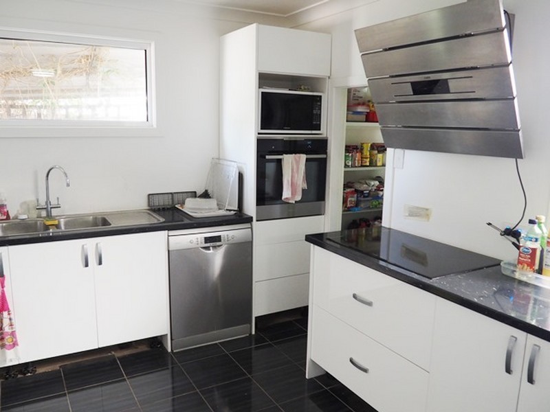 9 Elizabeth Street, Mount Isa QLD 4825