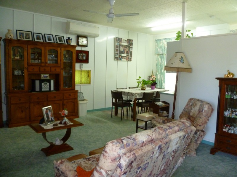 2 Sapphire Street, Mount Isa QLD 4825