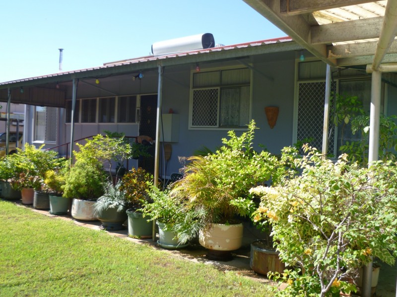 2 Sapphire Street, Mount Isa QLD 4825