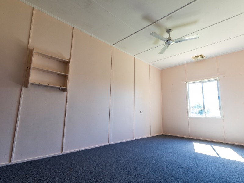 5 Clairs Street, Mount Isa QLD 4825