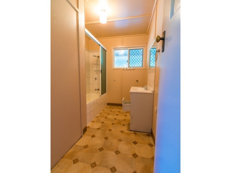 13 Campbell Street, Mount Isa QLD 4825