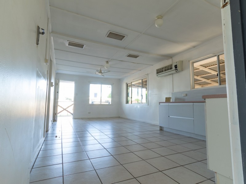 5 Shirley Avenue, Mount Isa QLD 4825