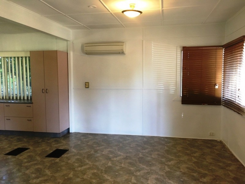 19 Fifteenth Avenue, Mount Isa QLD 4825