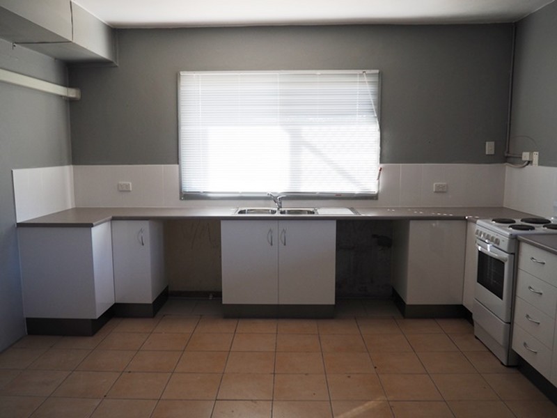 Unit 3/8 Seventh Avenue, Mount Isa QLD 4825