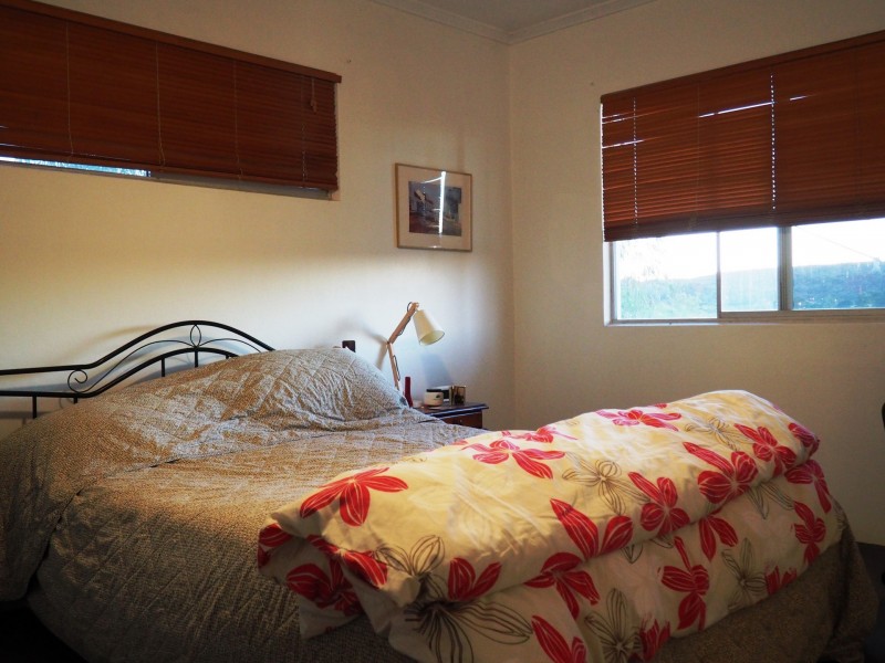 10 Sixth Avenue, Mount Isa QLD 4825