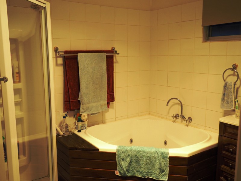10 Sixth Avenue, Mount Isa QLD 4825