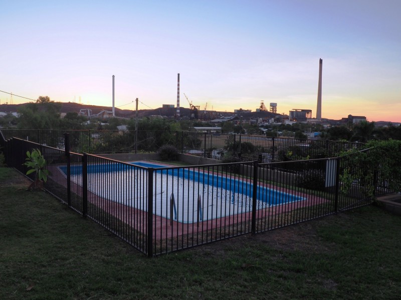 10 Sixth Avenue, Mount Isa QLD 4825