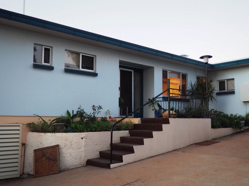 10 Sixth Avenue, Mount Isa QLD 4825