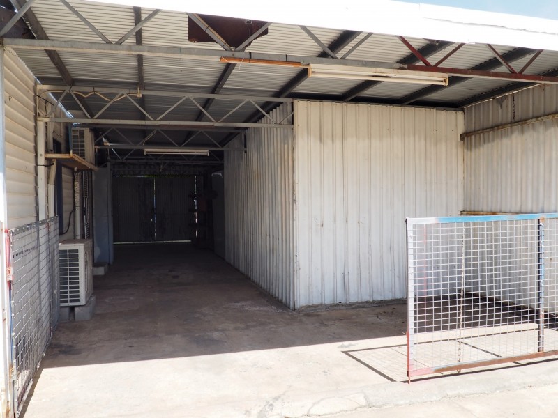 9 Fifth Avenue, Mount Isa QLD 4825